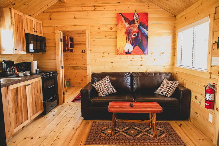 Bedroom 2, The Big Texan Cabins Wagons, Potter