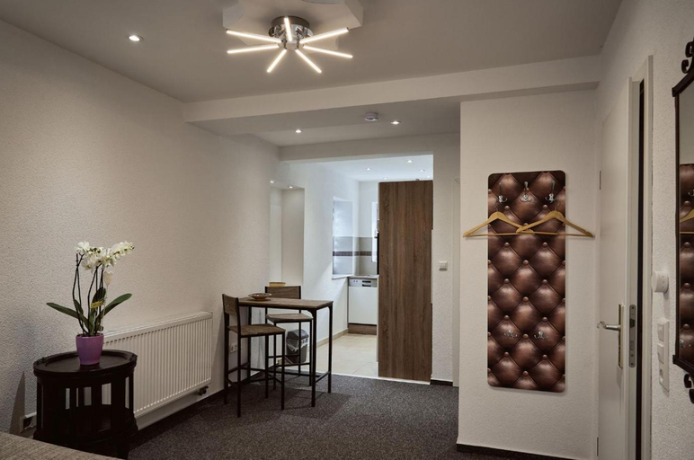 Others 5, Boardinghouse Apart-Hotel, Ostalbkreis