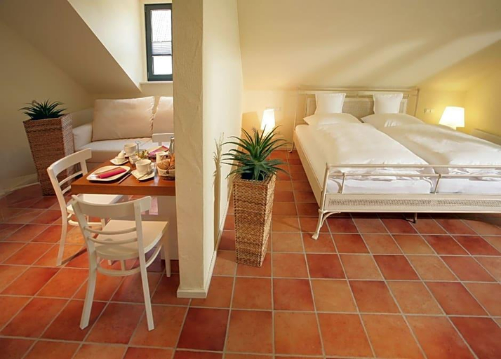 Bedroom 3, Vinotel Augustin, Kitzingen