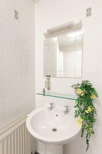 Bathroom 3, Sweeney Aviemore Two, Highland