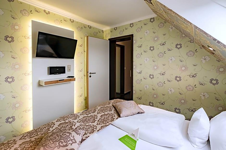 Bedroom 3, Retro Design Hotel, Wittmund