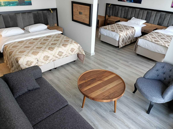 Bedroom 3, The Marine Hotel, Arsin