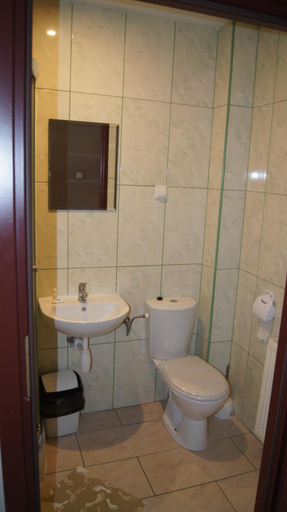 Bathroom 1, Zajazd Fadom, Łomża