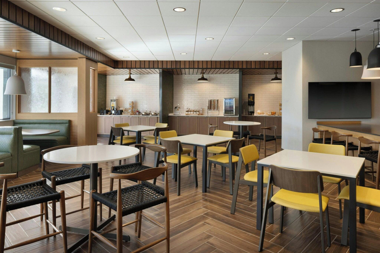 Food & Drinks 4, Fairfield by Marriott Inn & Suites Oxford, Butler