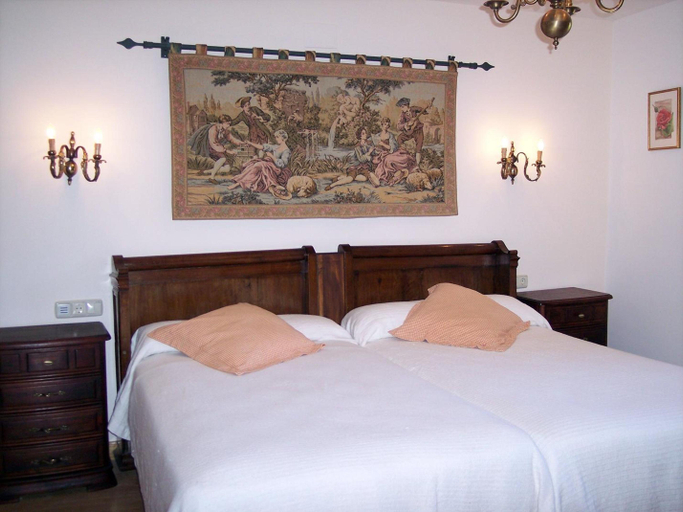 Bedroom 3, Hotel Azkue, Guipúzcoa