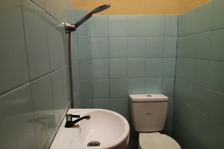 Room 2, Oyo 93479 Hotel Jaguar Sentani, Jayapura