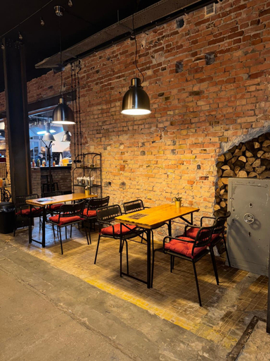 Food & Drinks 4, Loft Car Factory, Warsaw