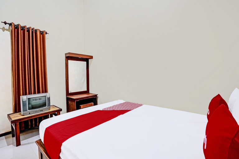 Room 2, Oyo 92367 Garuda Homestay Syariah, Banyuwangi