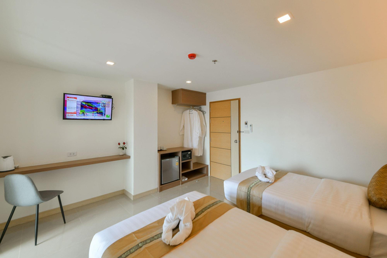 Room 2, Iris Palace, Pattaya