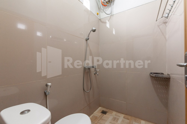 Bathroom 3, Villa Syariah Citeko RedPartner, Bogor