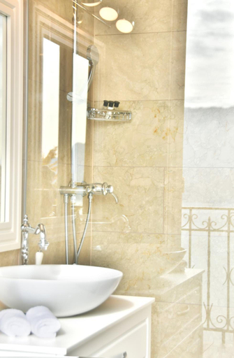 Bathroom 4, Baron Tavernier Hotel Restaurant & Spa, Lavaux-Oron