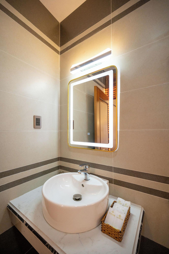 Bathroom 3, La Fleur Premium Central Apartment Hotel, Đà Lạt