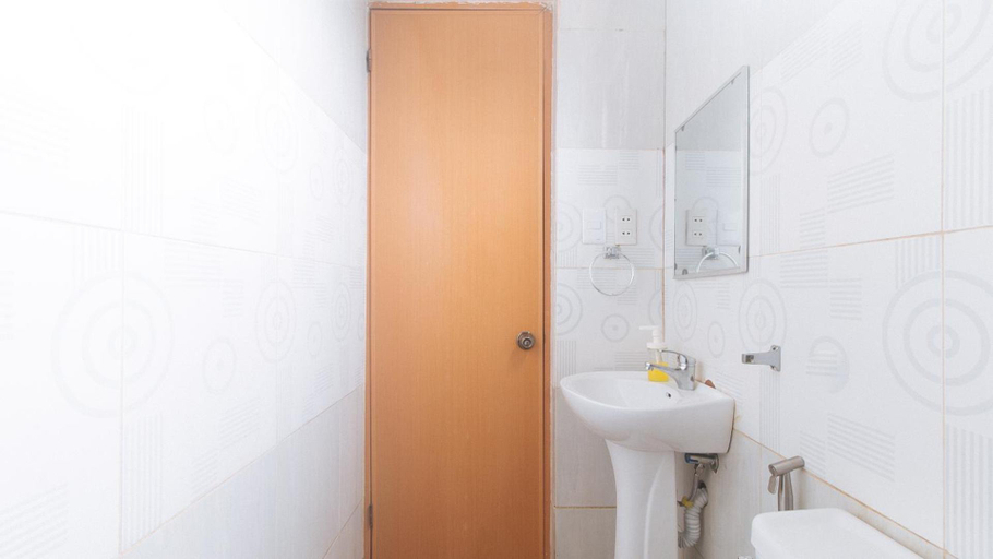 Bathroom 3, RedDoorz @ Lualhati Garden Cottage El Nido Palawan, El Nido