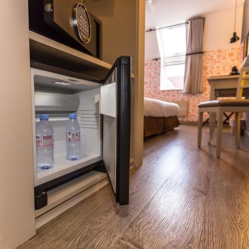 Room 4, Hotel Lemon, Puy-de-Dôme