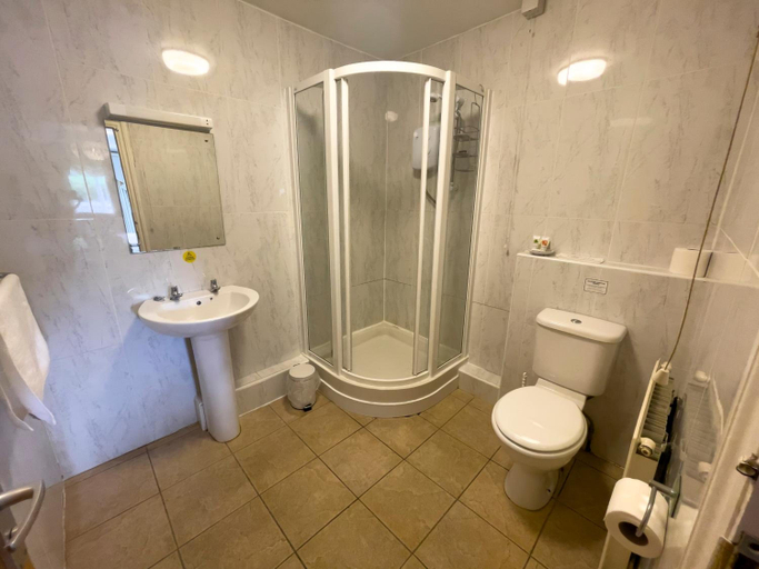 Bathroom 3, Llanina Arms, Ceredigion