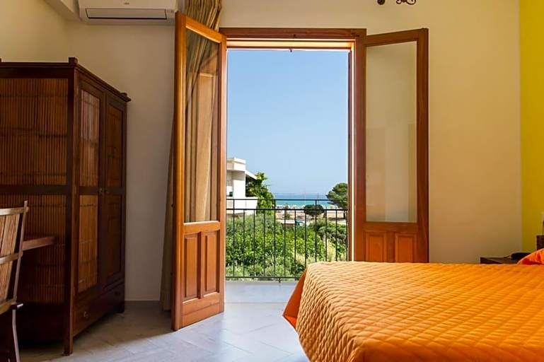 Bedroom 3, Hotel Egitarso Sul Mare, Trapani