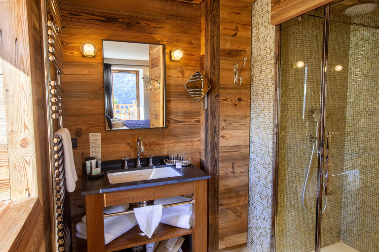 Bathroom 4, Hotel V de Vaujany, Isère