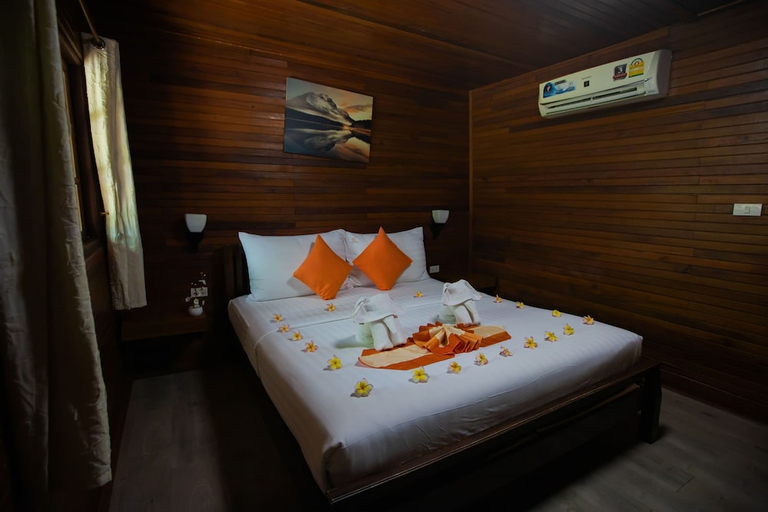 Bedroom 2, Chareena Beachside, Muang Satun