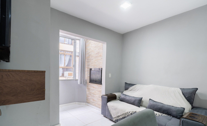 Living area, Apartments in a Building 500m From Canasvieiras Beach - Gals, Florianopolis