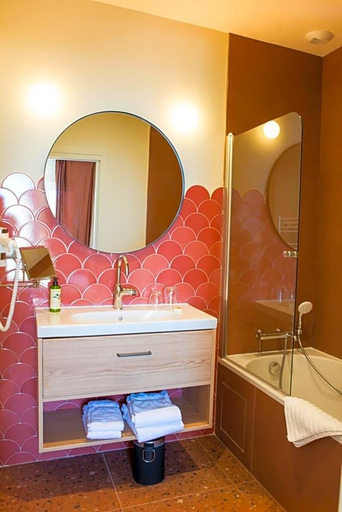 Bathroom 4, Les Galets Hv Tel Et B B, Var