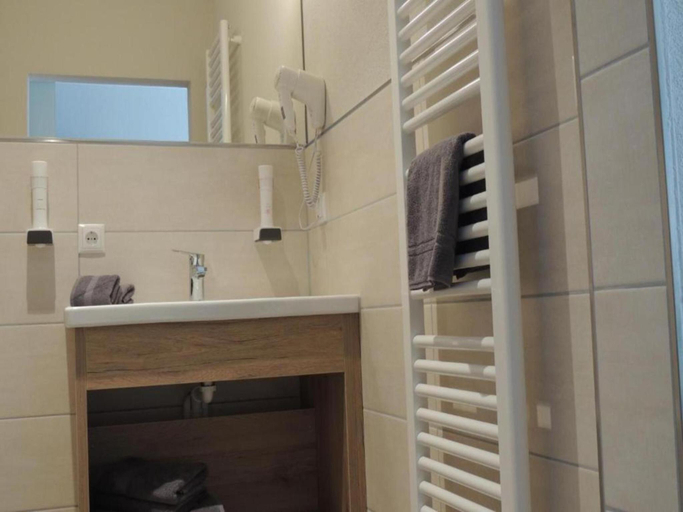 Bathroom 4, Hotel-gasthof Neue Post, Ansbach