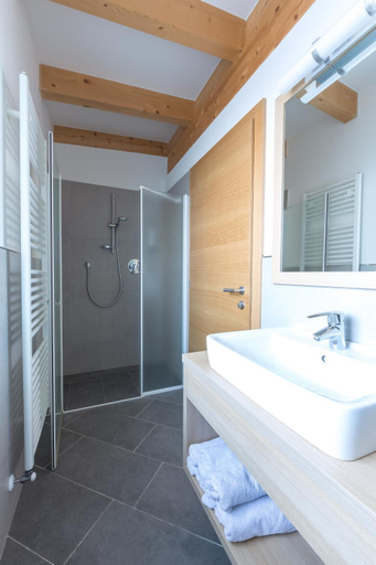 Bathroom 3, Guesthouse Dolomiten, Bolzano