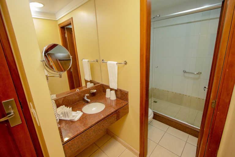 Bathroom, Raupp Flats Gramado 01, Gramado