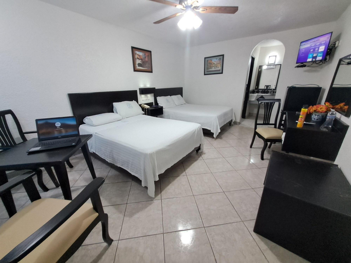 Bedroom 5, Hotel De Mexico, Matamoros