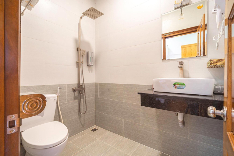 Bathroom 3, Dieu Thong Hotel, Đà Lạt