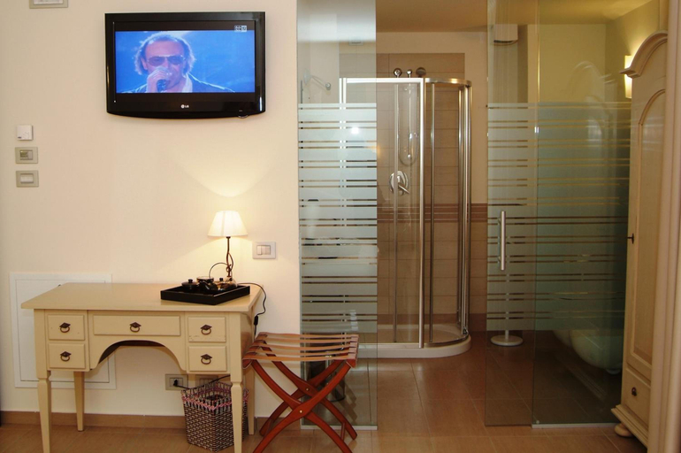 Others 4, Hotel Piccolo Principe, Bergamo