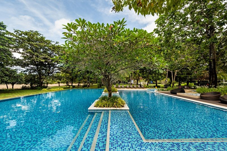 Pool 5, Solina Beach & Nature Resort, Carles