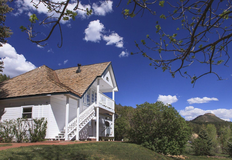 Exterior & Views 2, Antlers On The Creek Bed Breakfast, La Plata