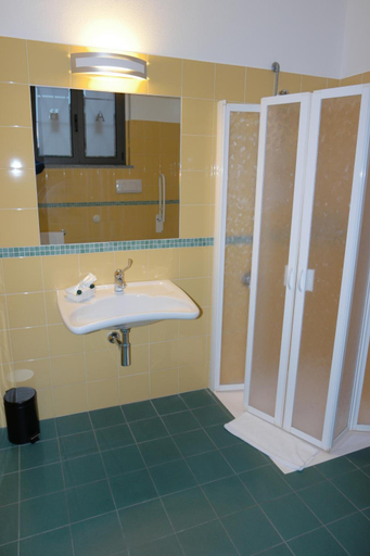 Bathroom 3, Hotel Air Bag, Lodi