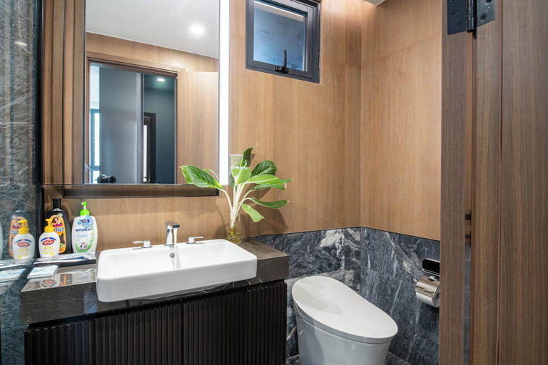 Bathroom 4, Kvg Luxstay West Tower Lumiere Riverside, District 2