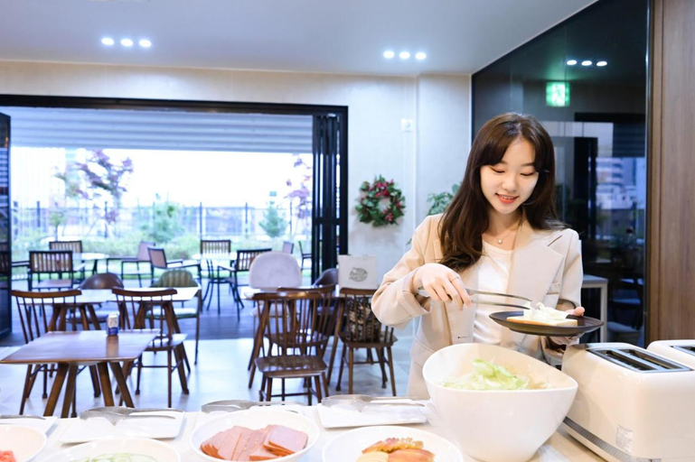 Food & Drinks 4, Brown Dot Hotel Busan Station, Dong