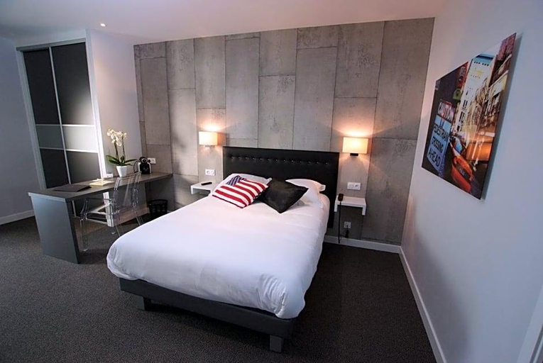 Bedroom 1, Le Privilv®ge, Ille-et-Vilaine