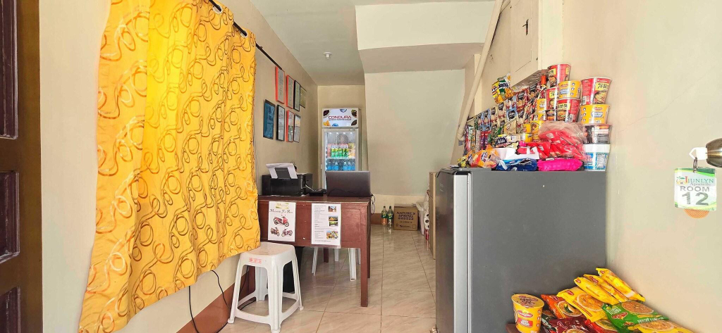 Lobby 4, Junlyn Apartelle, Panglao