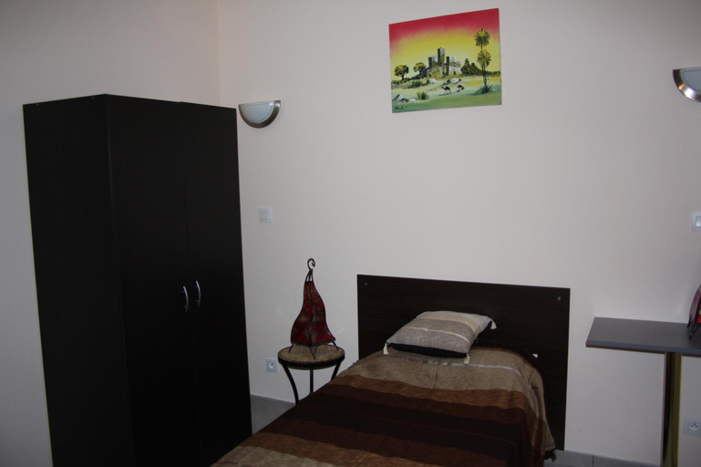 Bedroom 1, L'acilya, Isère