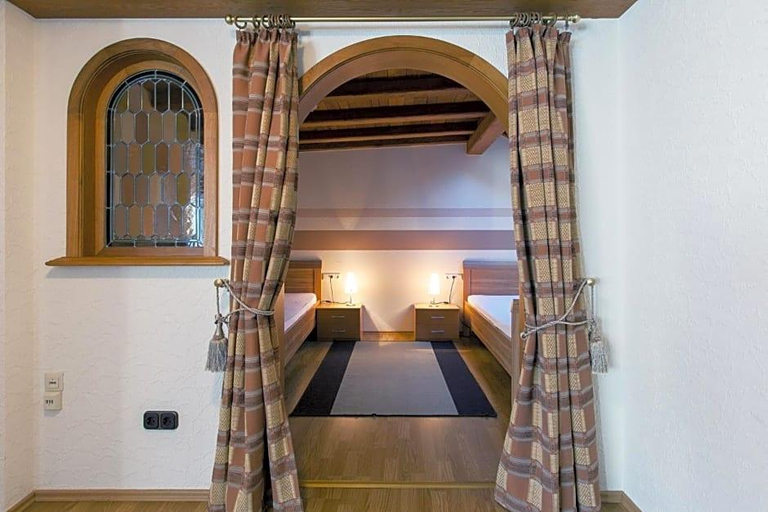Public Area 3, Hotel Restaurant Krone, Rhein-Lahn-Kreis