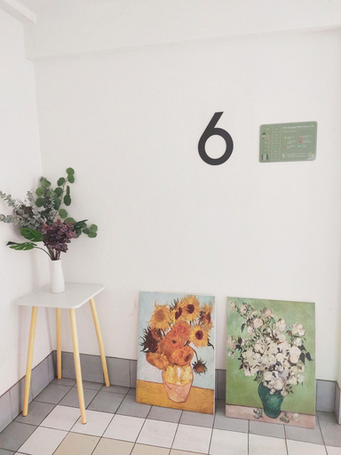 Lobby 3, Oyo 75446 Travis Inthamara 49, Din Dang