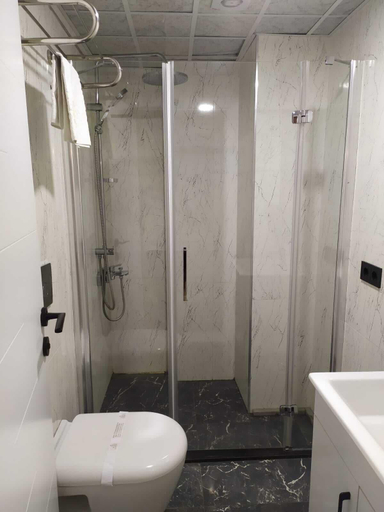Bathroom 4, White Golden Suite Hotel, Merkez