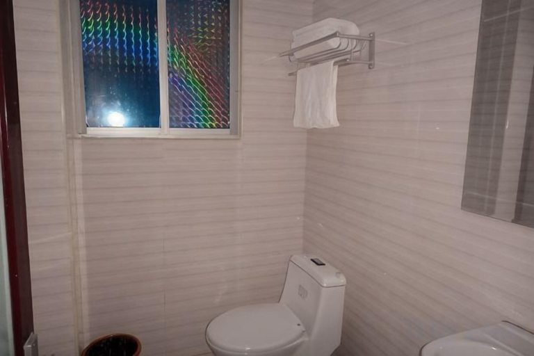 Bathroom 3, Huangdao Hotel, Sanya