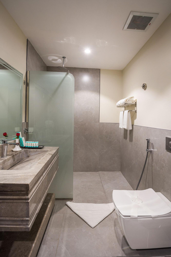 Bathroom 3, Enala Alkhobar Hotel, Al Khobar
