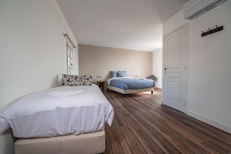 Bedroom 3, L'auberge du Croissant, Indre-et-Loire