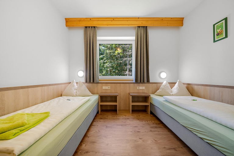 Bedroom 3, Hotel Ramsaueralm, Liezen