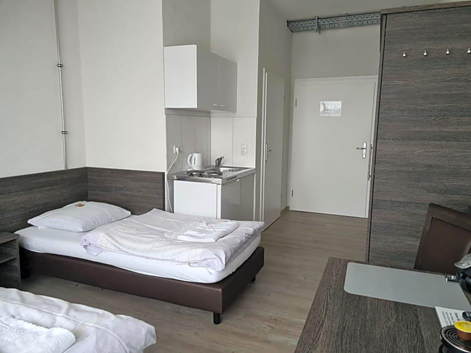 Room 2, Gv Stehaus Havuloch Pfalz, Bad Dürkheim