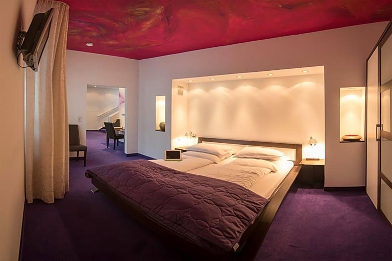 Bedroom 3, Hotel Etol Superior, Baden-Baden