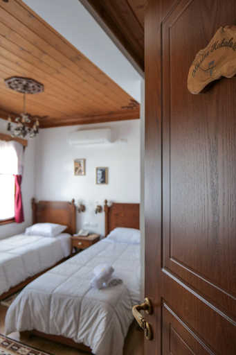 Room 3, Hotel Bineri, Gjirokastrës