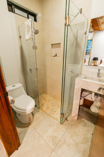Bathroom 3, Hotel Ng, Ameca