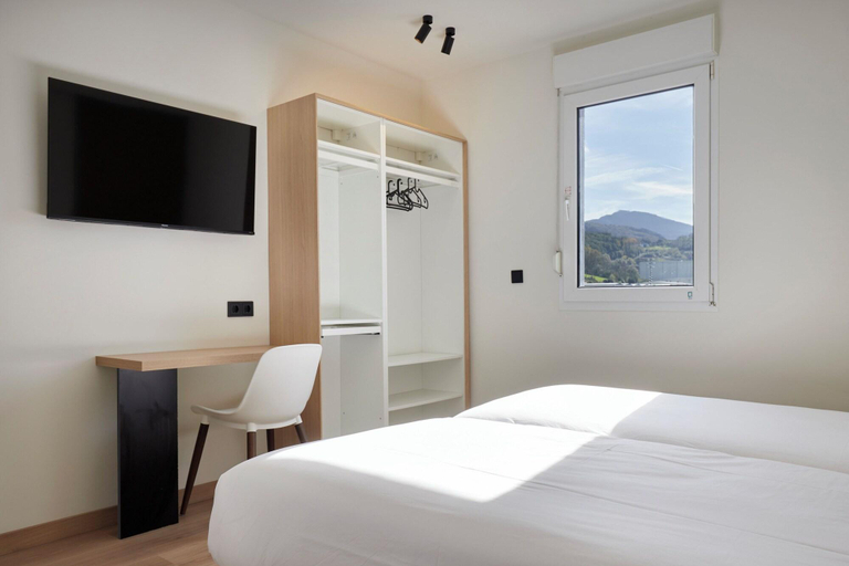 Room 4, Pensia N Pakeleku, Guipúzcoa